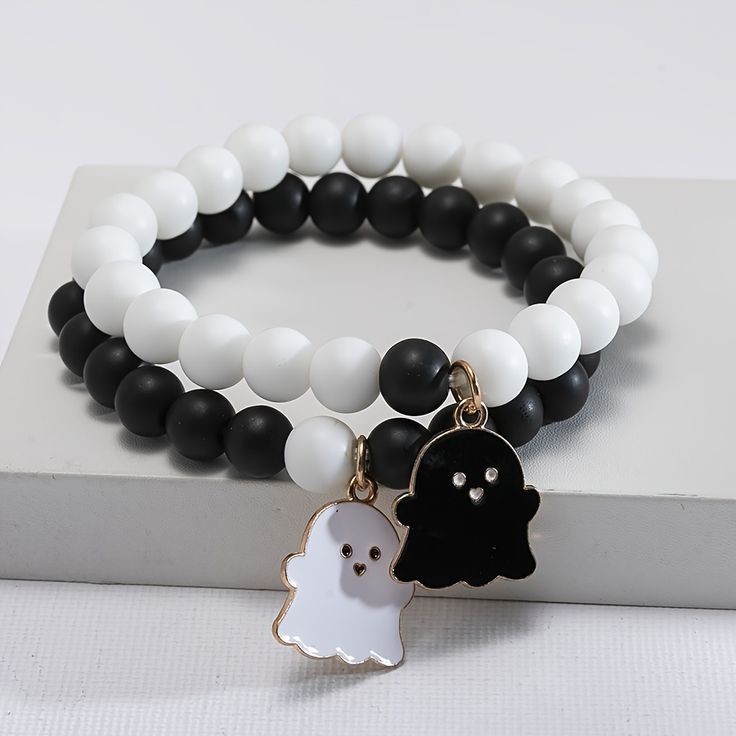 👻 Ghostly Vibes Beaded Bracelet